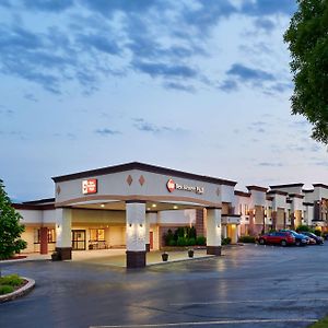 Best Western Plus Milwaukee Airport Hotel & Conference Center